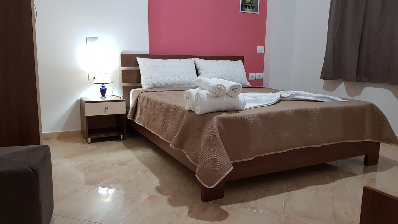 Appartamento Giallo Vlorë Exterior foto