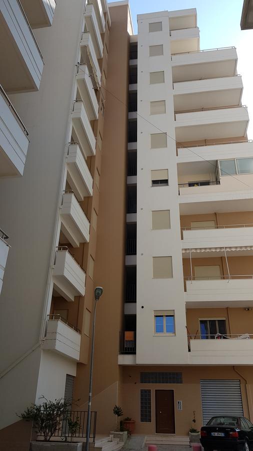Appartamento Giallo Vlorë Exterior foto