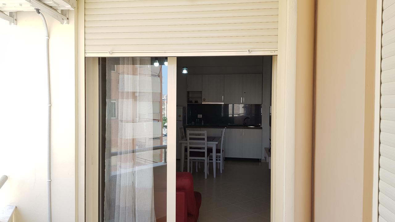 Appartamento Giallo Vlorë Exterior foto