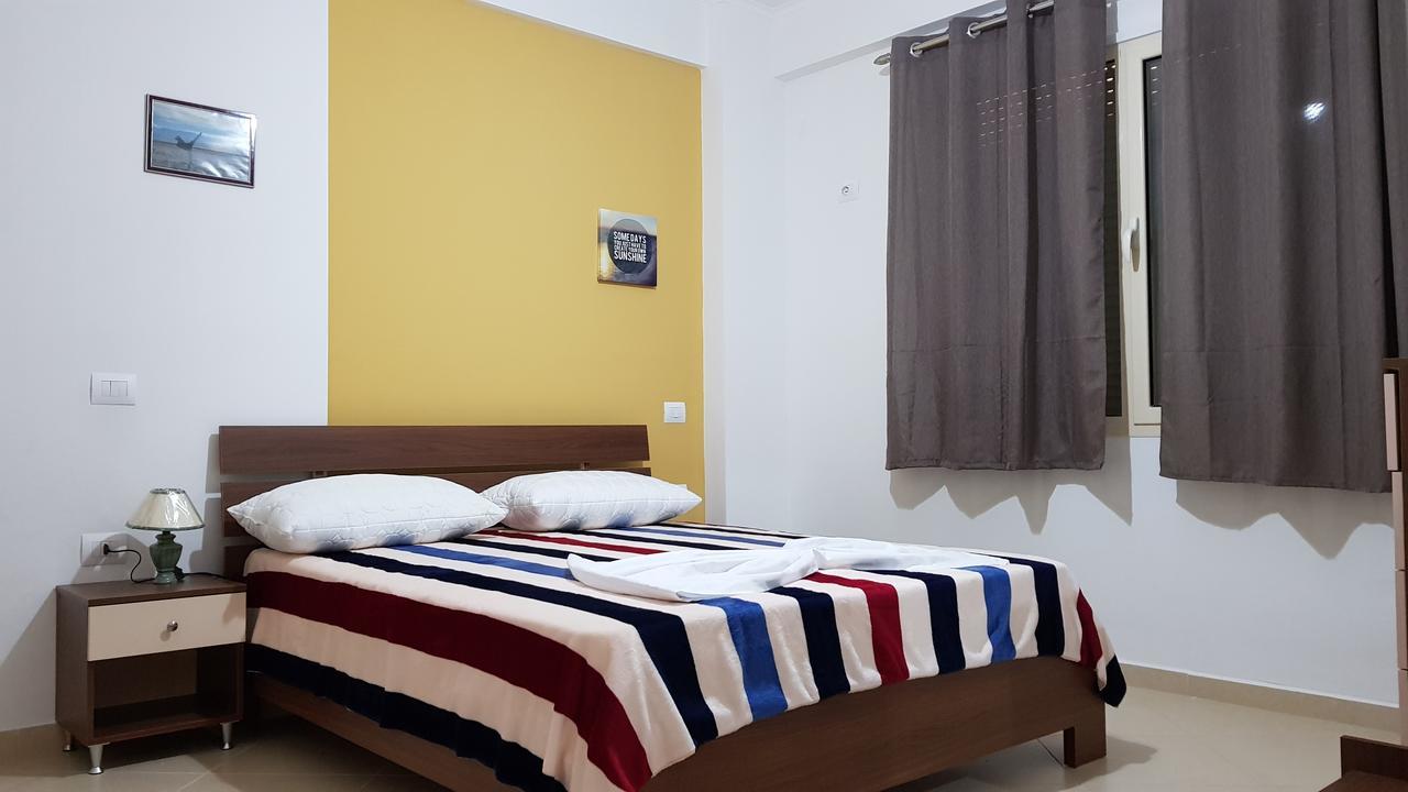 Appartamento Giallo Vlorë Exterior foto