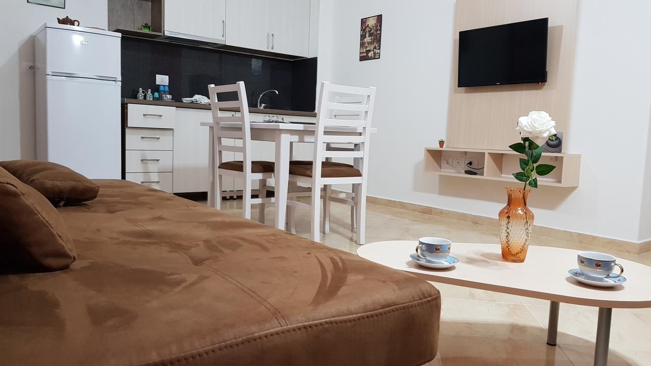 Appartamento Giallo Vlorë Exterior foto