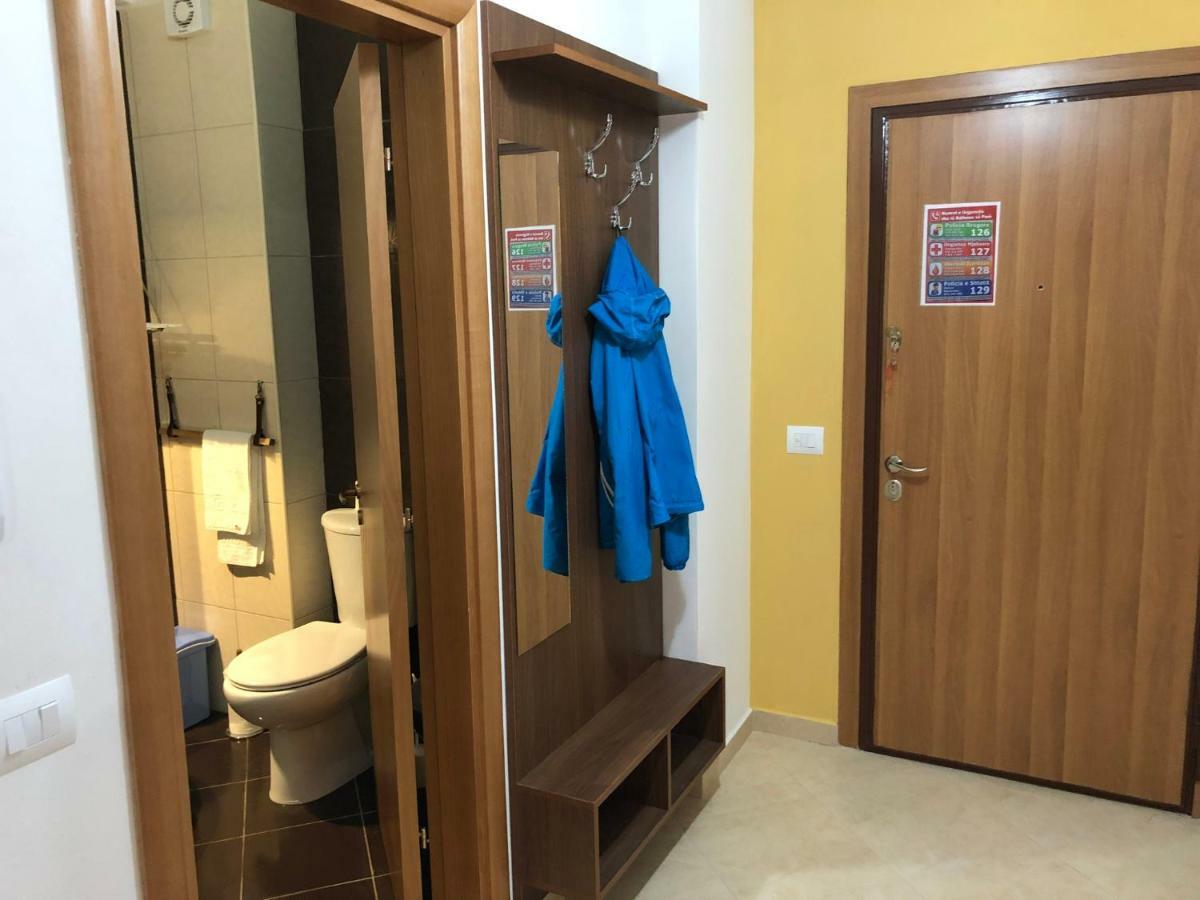 Appartamento Giallo Vlorë Exterior foto