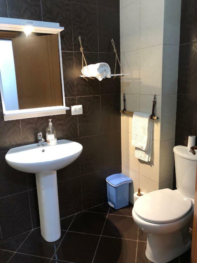 Appartamento Giallo Vlorë Exterior foto