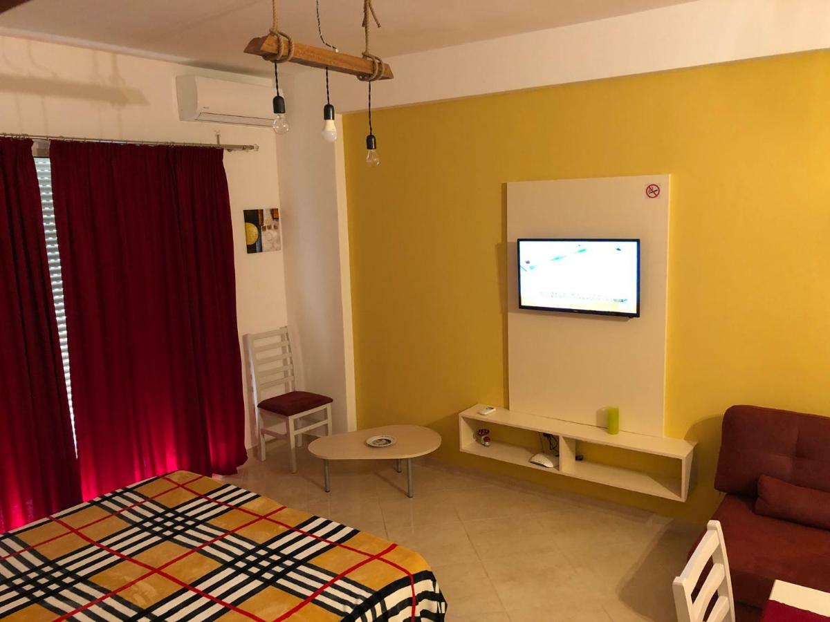 Appartamento Giallo Vlorë Exterior foto